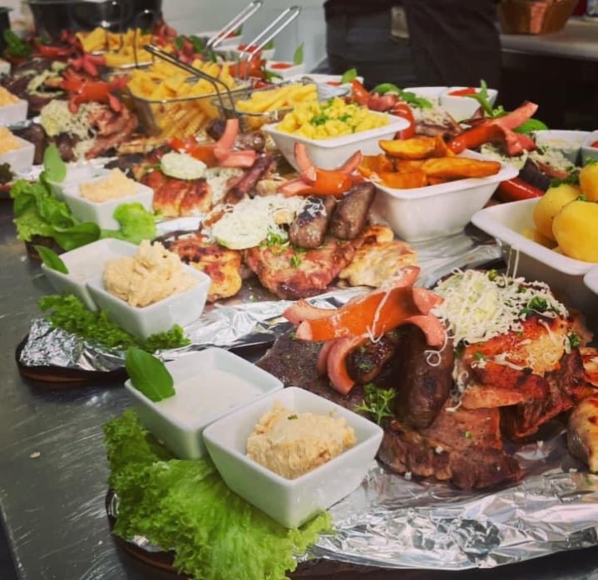 Frisch zubereitete Speise im TRON